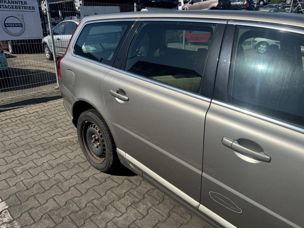 Volvo V70 3 original T&uuml;r hinten rechts 484 Seashell Metallic Kombi Rohbau Bj.2009